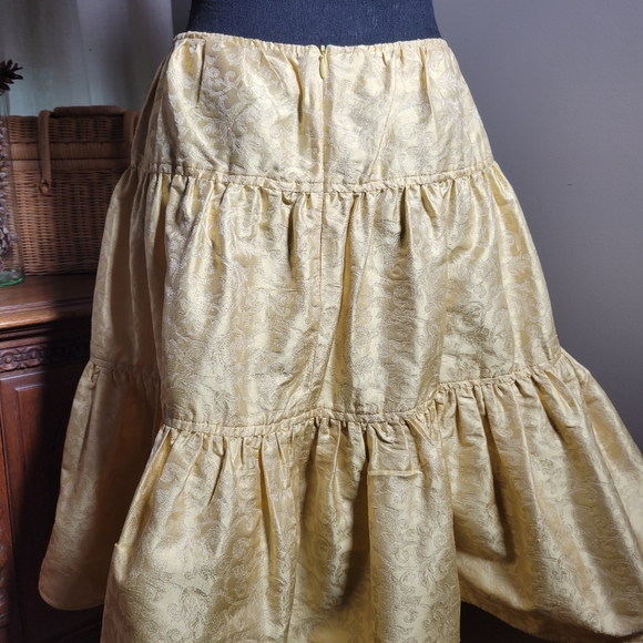 BLAIR DELMONICO 100% SILK GOLD SCROLL PRINT TIERED SKIRT - Picture 6 of 7